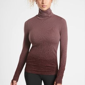 Athleta flurry turtleneck medium new w/ tags